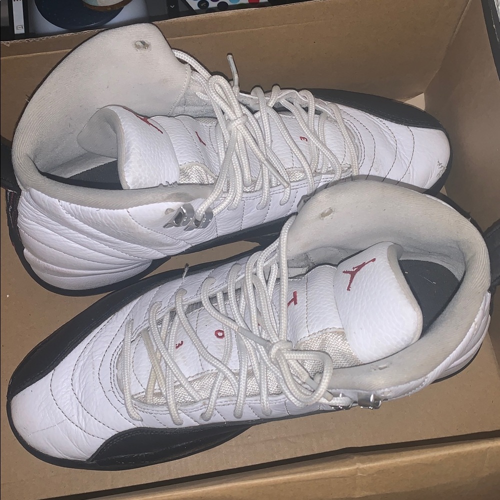 Jordan 12’s black,white,red - Picture 2 of 2